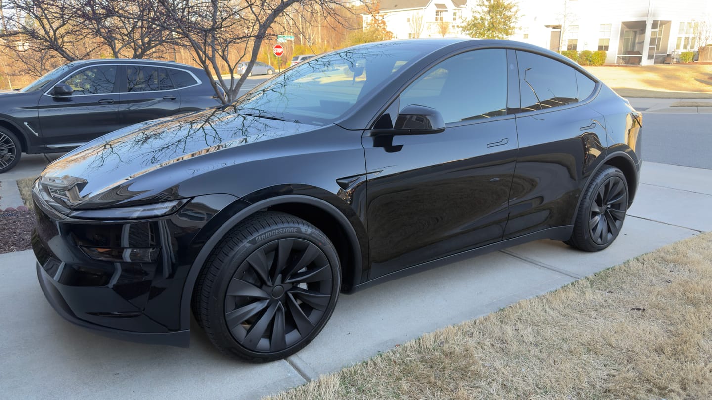Customer photo review of TESPLUS 20'' Helix 2.0 Style Wheel Cover For Model Y Juniper
