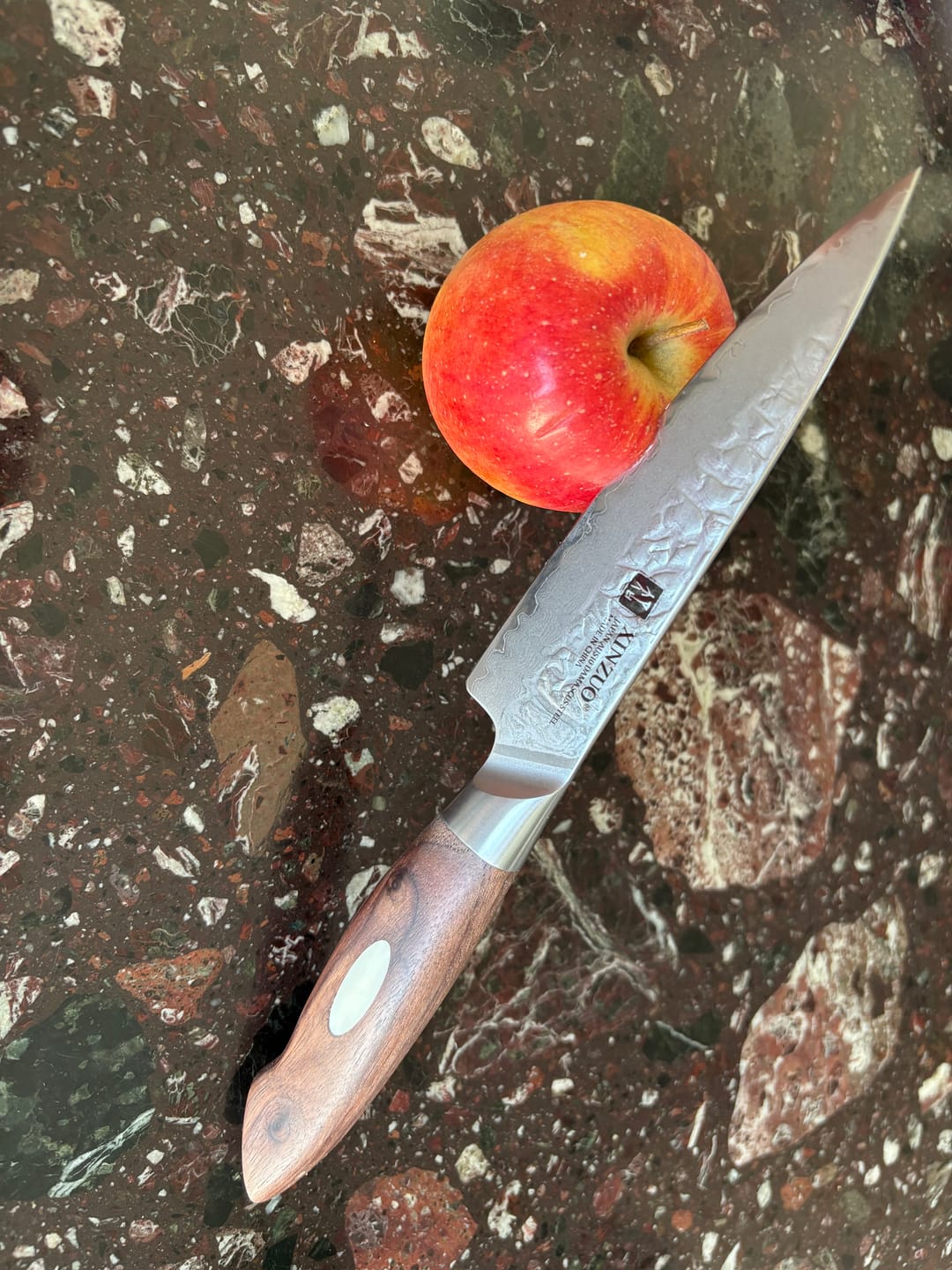 Customer photo review of XINZUO 5" (133MM) Kinomi Series Petty (Universalmesser) mit Walnussholzgriff und AUS-10 Damaststahl