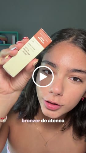 Customer video review of BRONZER CREMOSO EN BARRA COLLECTION