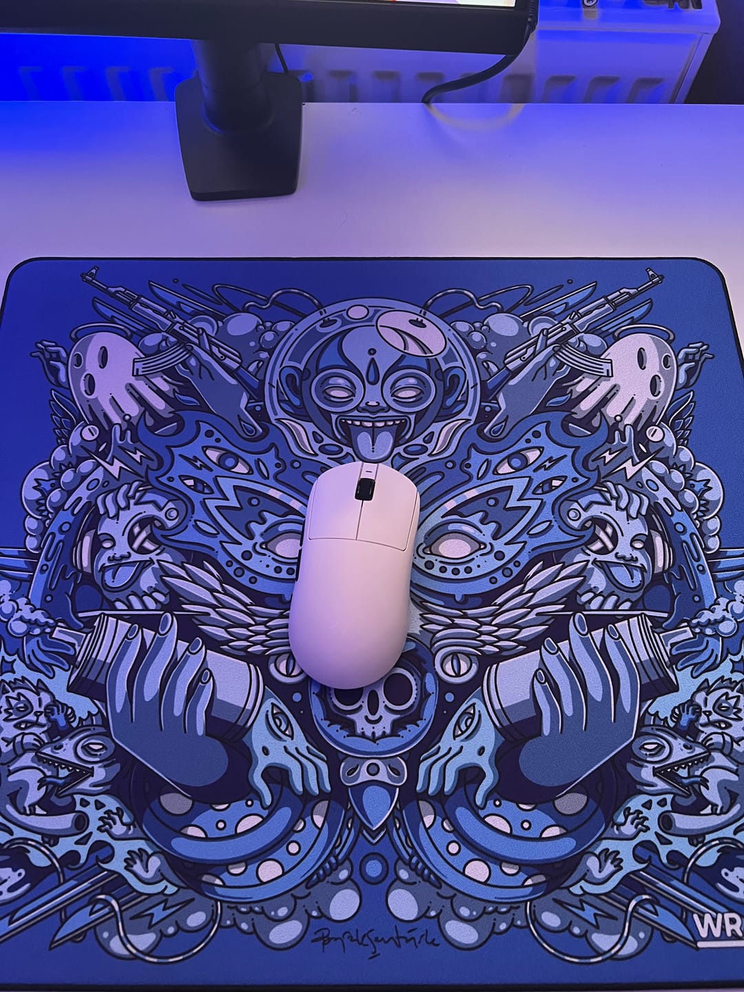 Customer photo review of Wraith Spirit of Aim Mousepad