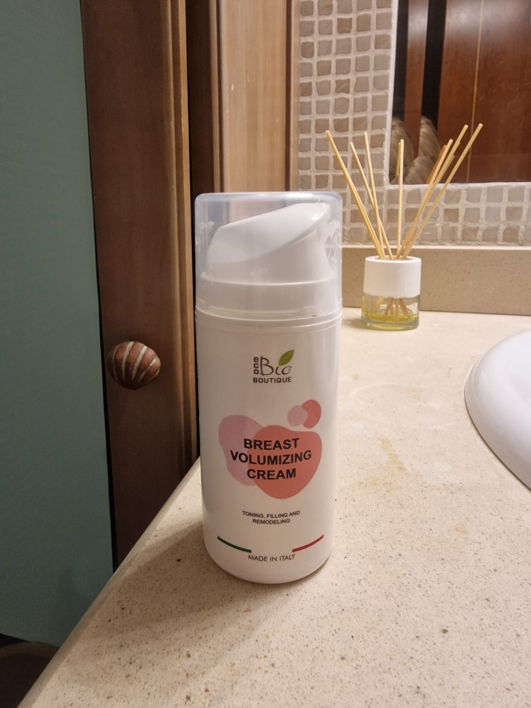 Customer photo review of Crema Voluminizadora de Pecho