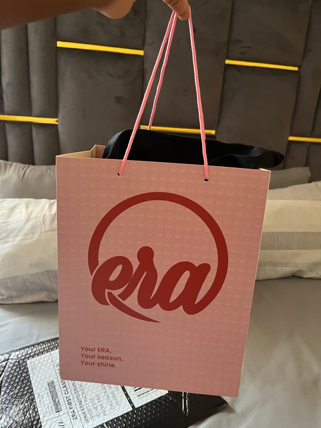 Customer photo review of Yellow Era Gift Bag
