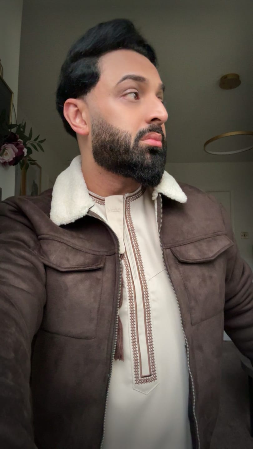 Customer photo review of Luxury Beige & Brown Omani Thobe