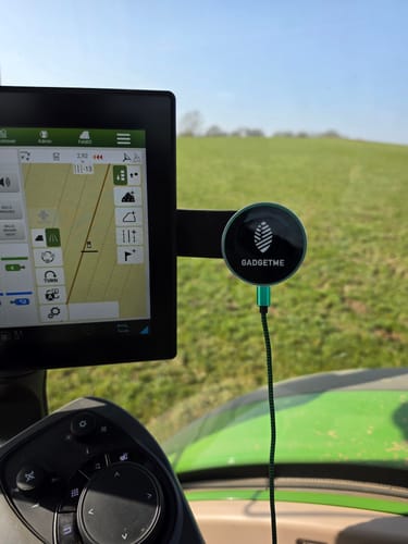 Customer photo review of NEU! Gadgetme MagSafe passend für Fendt One Handyhalterung mit Ladefunktion 15W