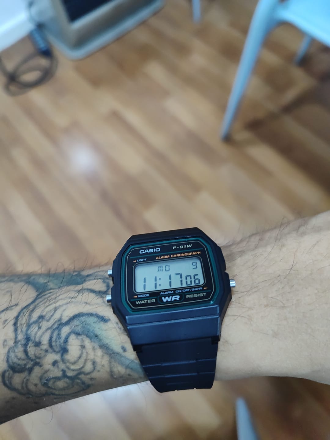 Customer photo review of Reloj Casio Vintage F-91W-3DG Clásico Líneas Verdes