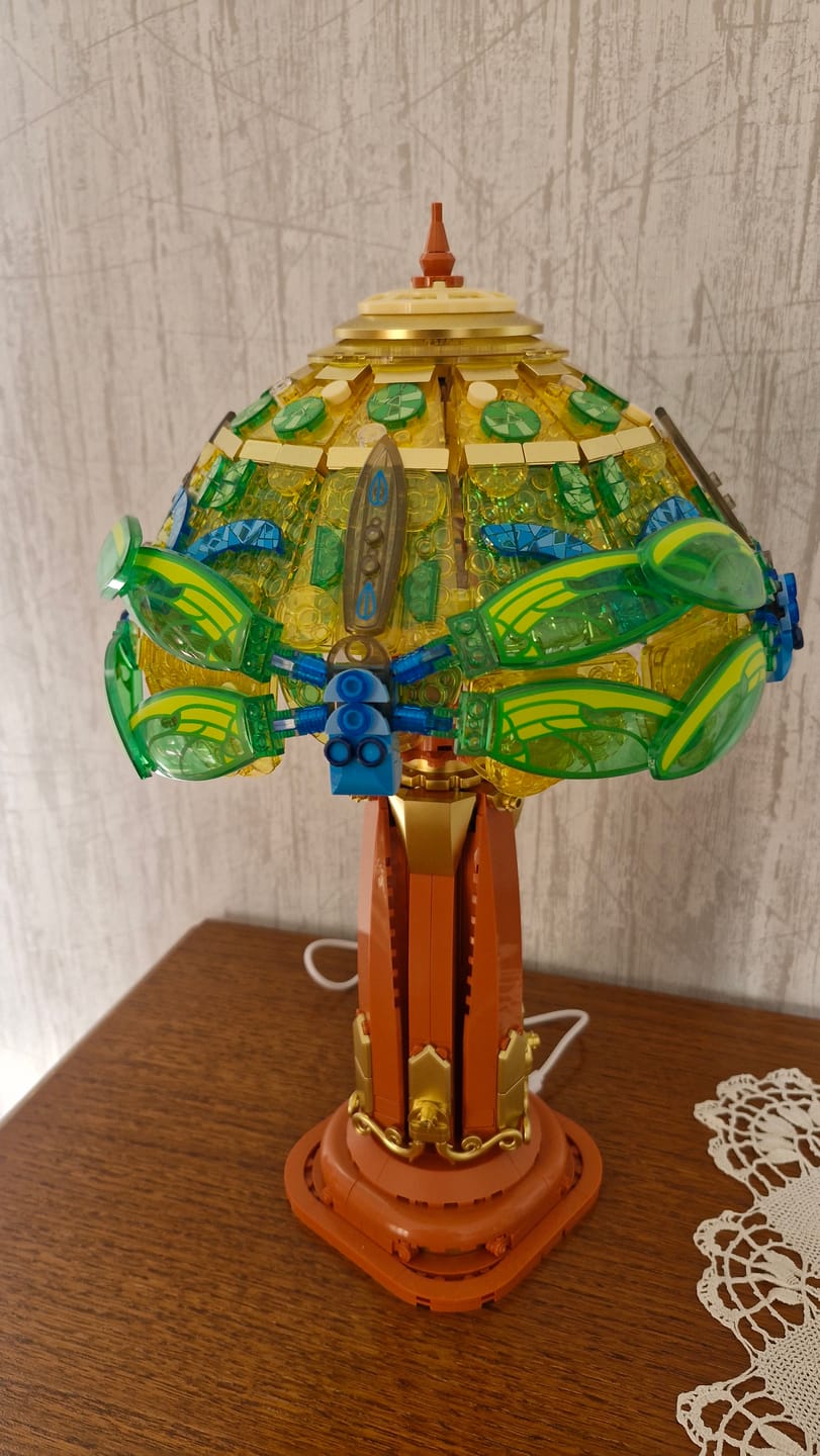 Customer photo review of Pantasy Stained Glass Table Lamp 85042