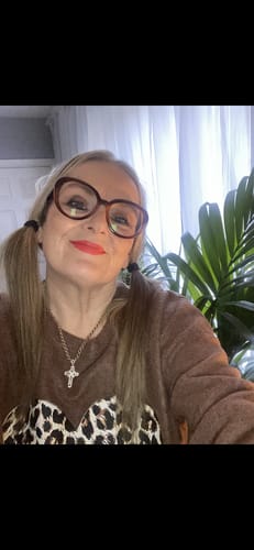 Customer photo review of Glass Skin Face Oil