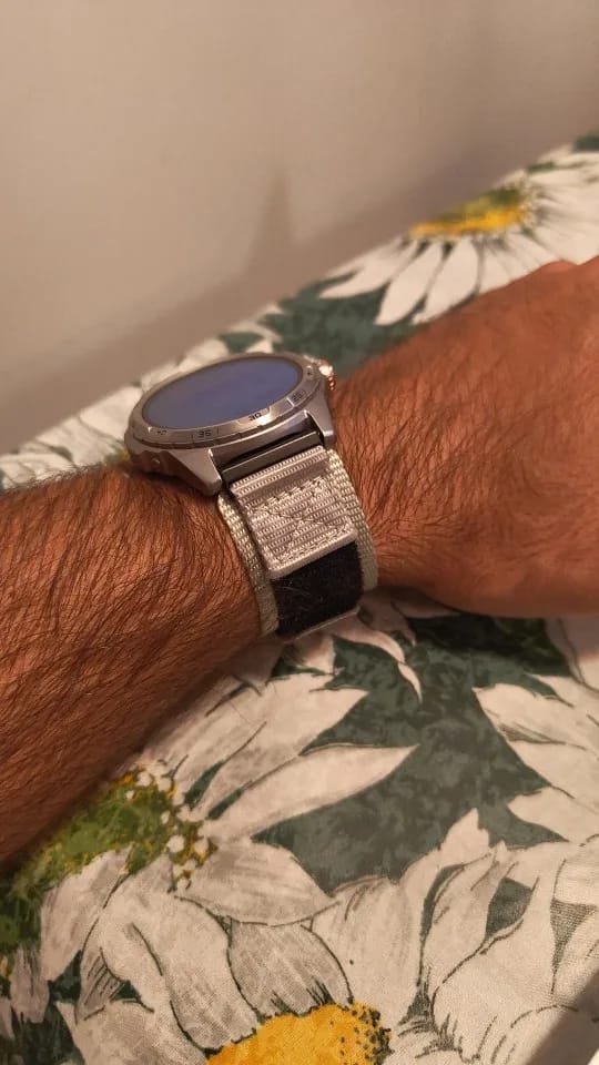Customer photo review of COROS Nylon Watch Band Replacement Strap for Smartwatch Universal Fit