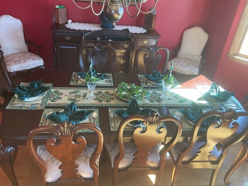 Customer photo review of Shamrock Fine Porcelain Dessert/Dinner Plate