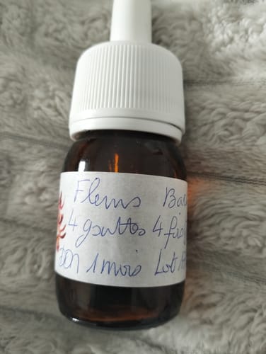 Customer photo review of Votre complexe personnalisé d'élixir de Fleurs de Bach