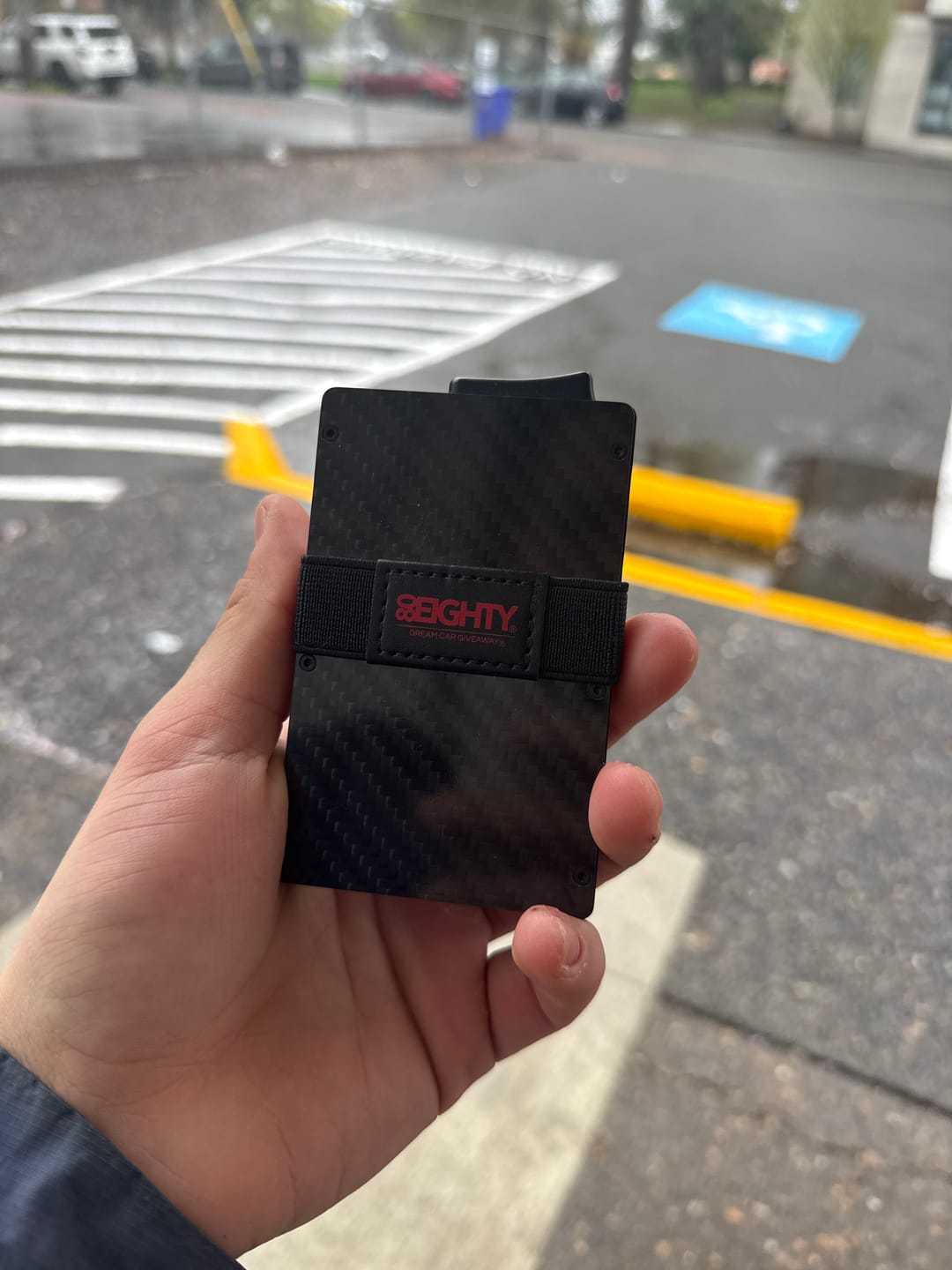 Customer photo review of 80Eighty® Minimalist Carbon Fiber Wallet