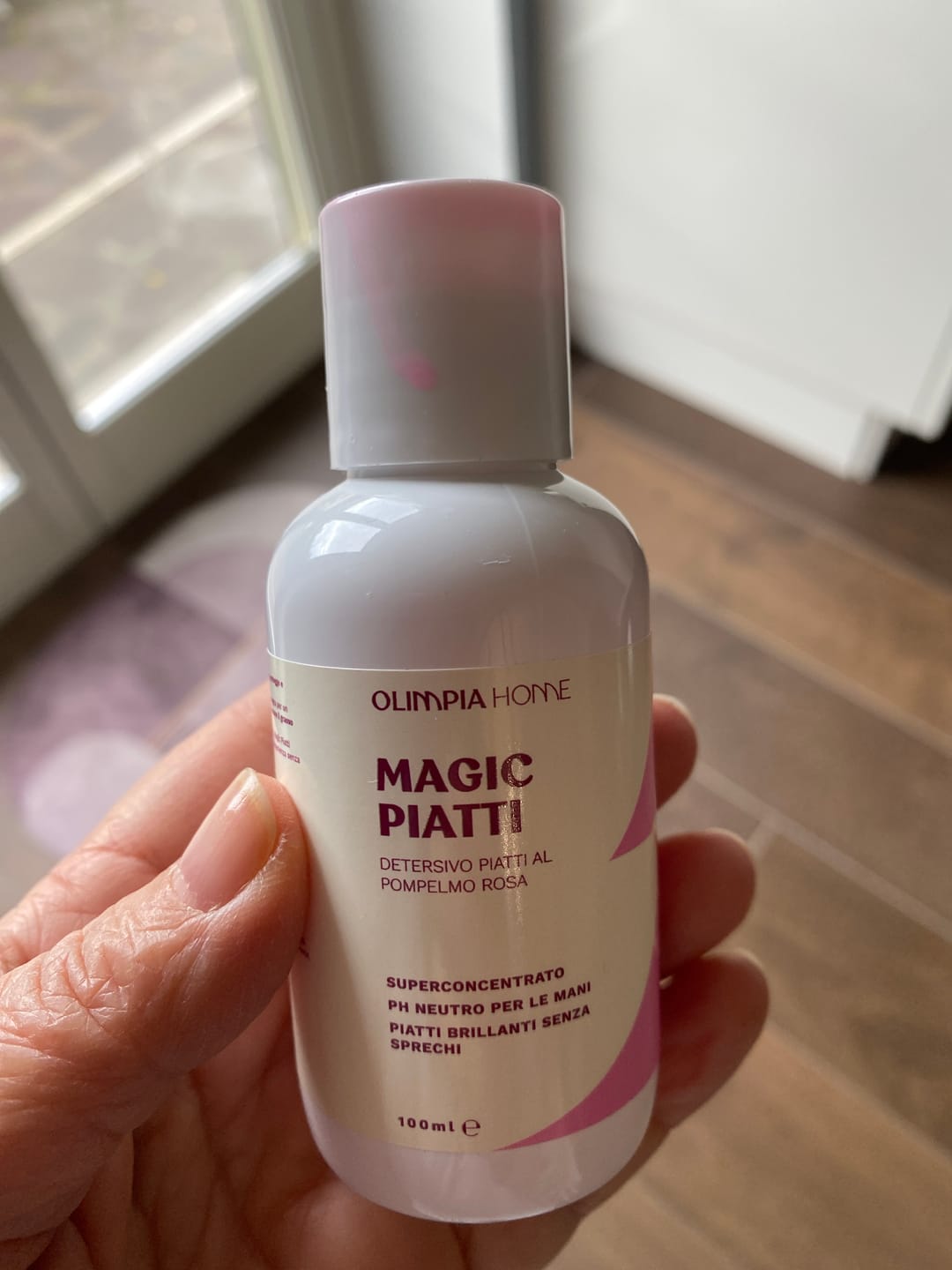Customer photo review of Magic Piatti Ml.500 - Detersivo Piatti al Pompelmo Rosa
