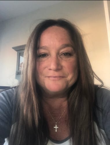 Reviewer photo submitted with their review for Meraki Blu Methylene Blue.