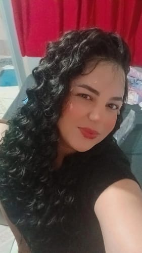 Customer photo review of Lace Front Tela HD Italia Castanho Escuro Cacheada  - Repartição Livre 13x4