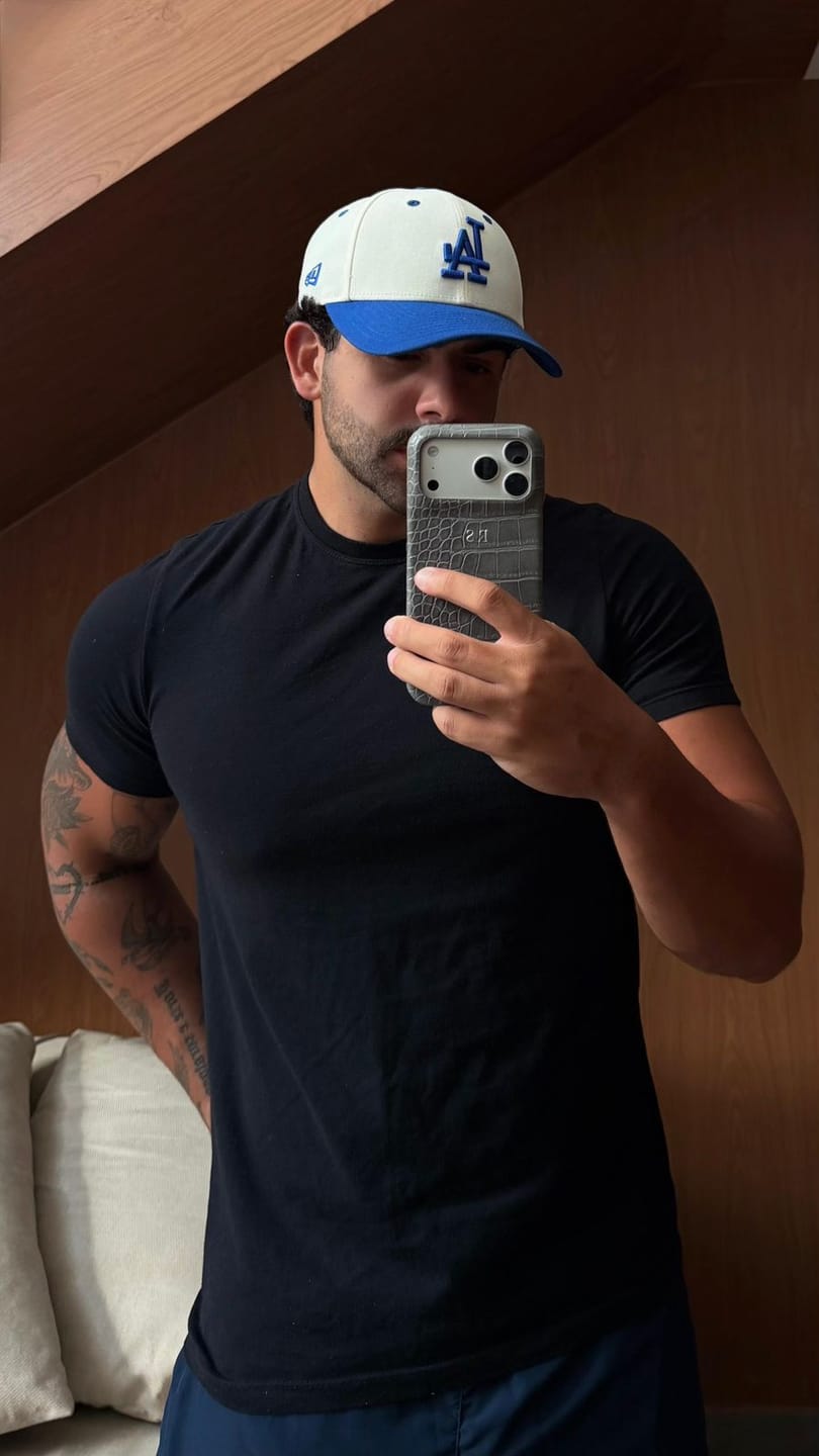 Customer photo review of Case Croco Hot