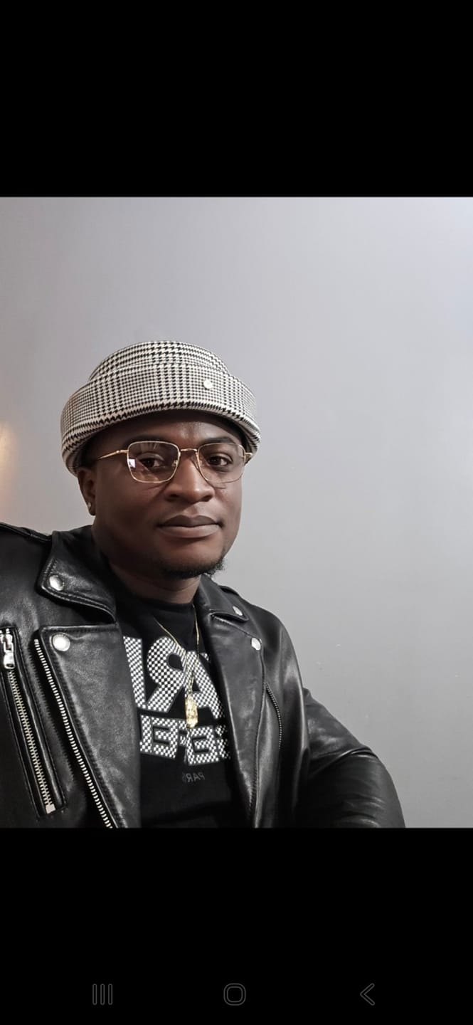 Customer photo review of London Pillbox Hat - Glen Plaid