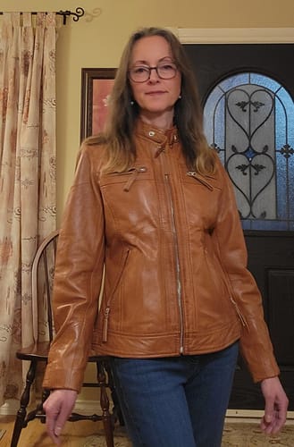 Customer photo review of Women's Cafe Racer Style Tan Brown Leather Jacket