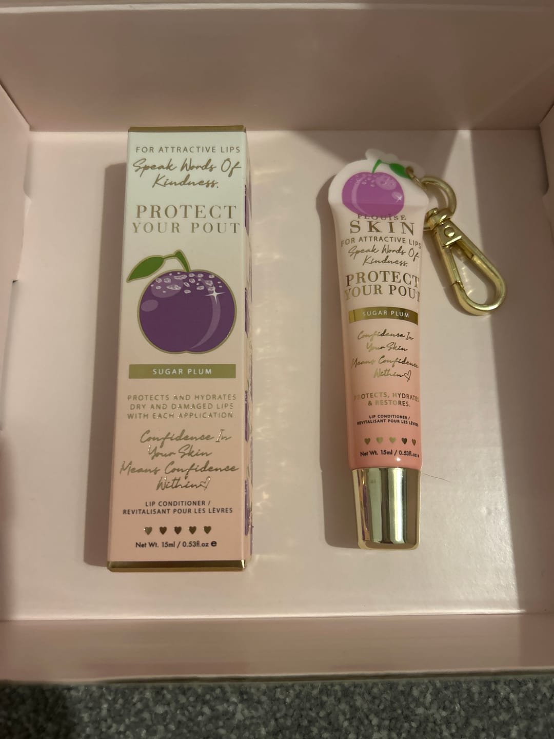 Vásárlói fotóértékelés a P.Louise Protect Your Pout kulcstartós ajakápolóról