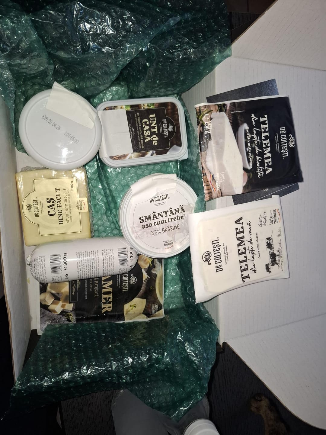 Customer photo review of Pachetu' lu' Manu