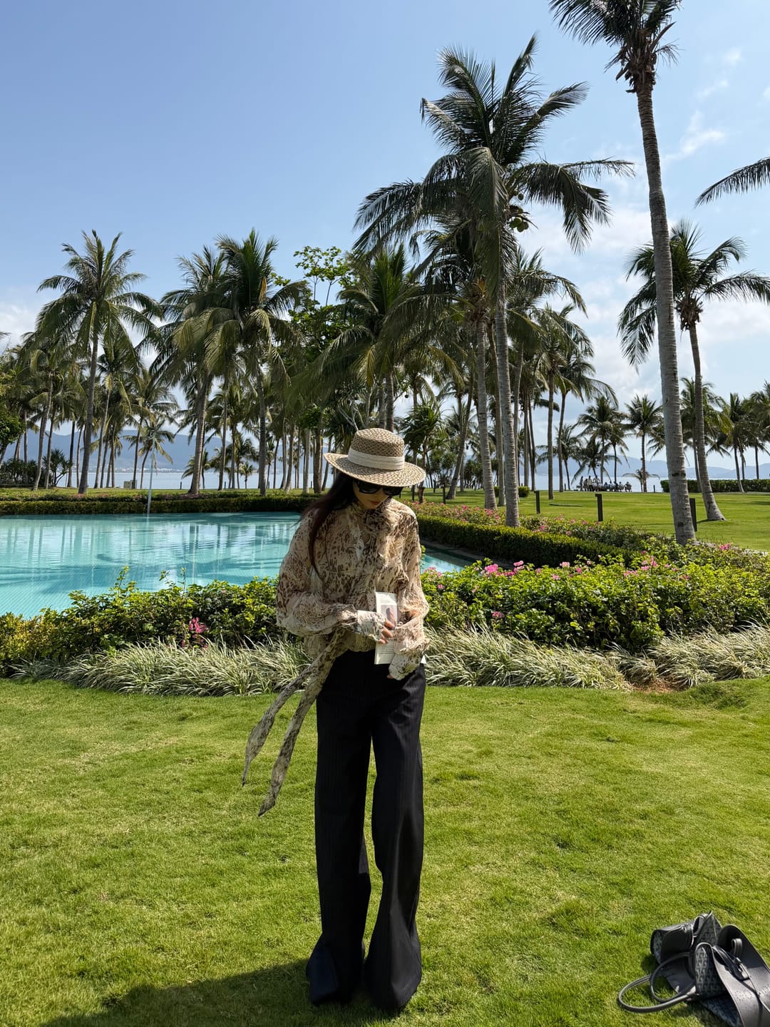 Customer photo review of ROVENTE Pinstripe Tailored Wide-Leg Pants