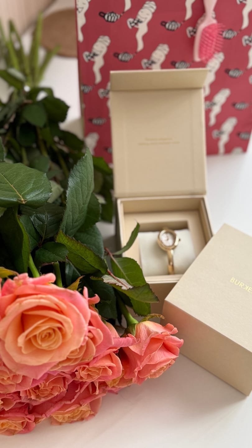 Customer photo review of Diana Gold White