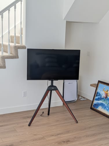 Customer photo review of Picasso FT65 TV Stand
