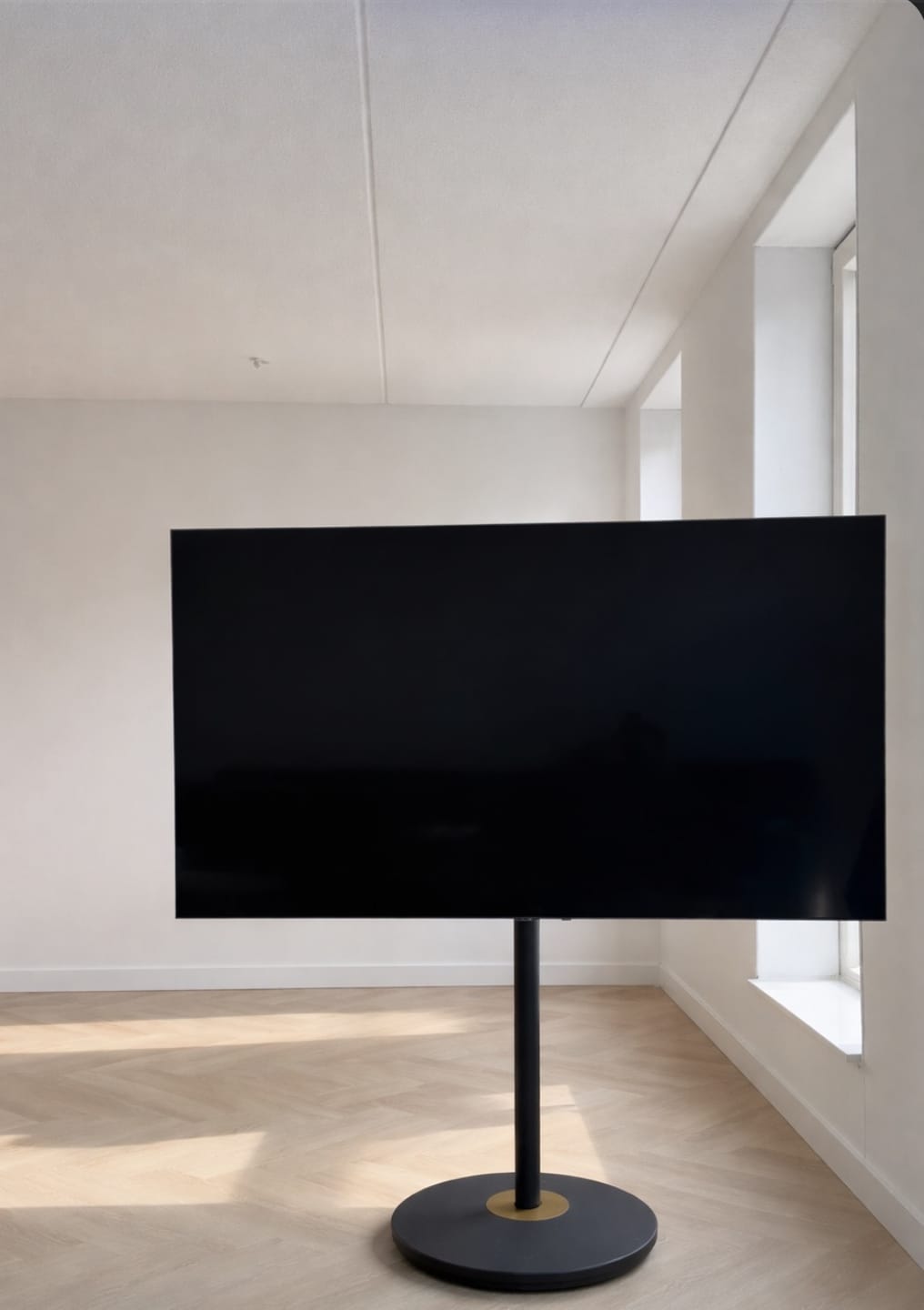 Customer photo review of Master V2 FT65 TV Stand