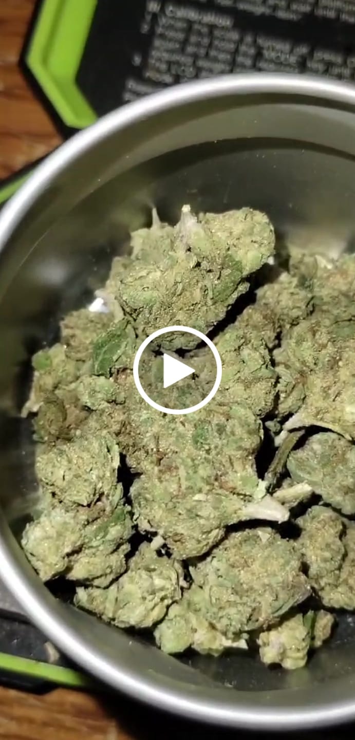 Customer video review of Runtz Cake - Minis - 28 Grams - Hybrid