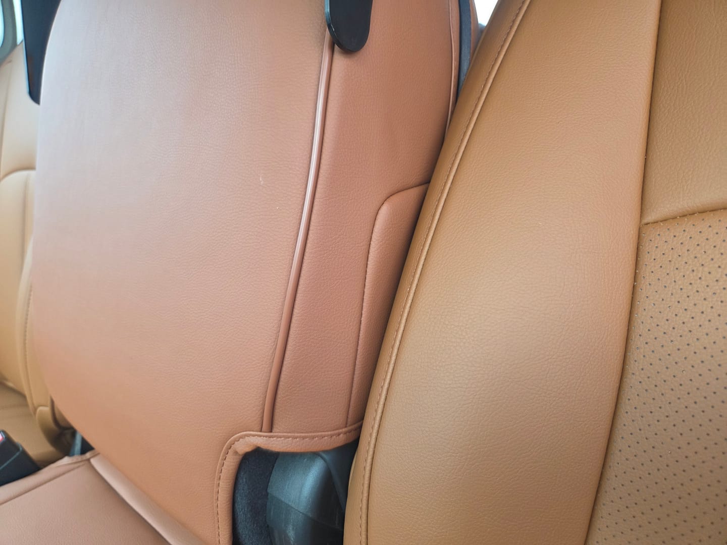 Customer photo review of 2009+ Dodge Ram Classic Leather Seat Covers