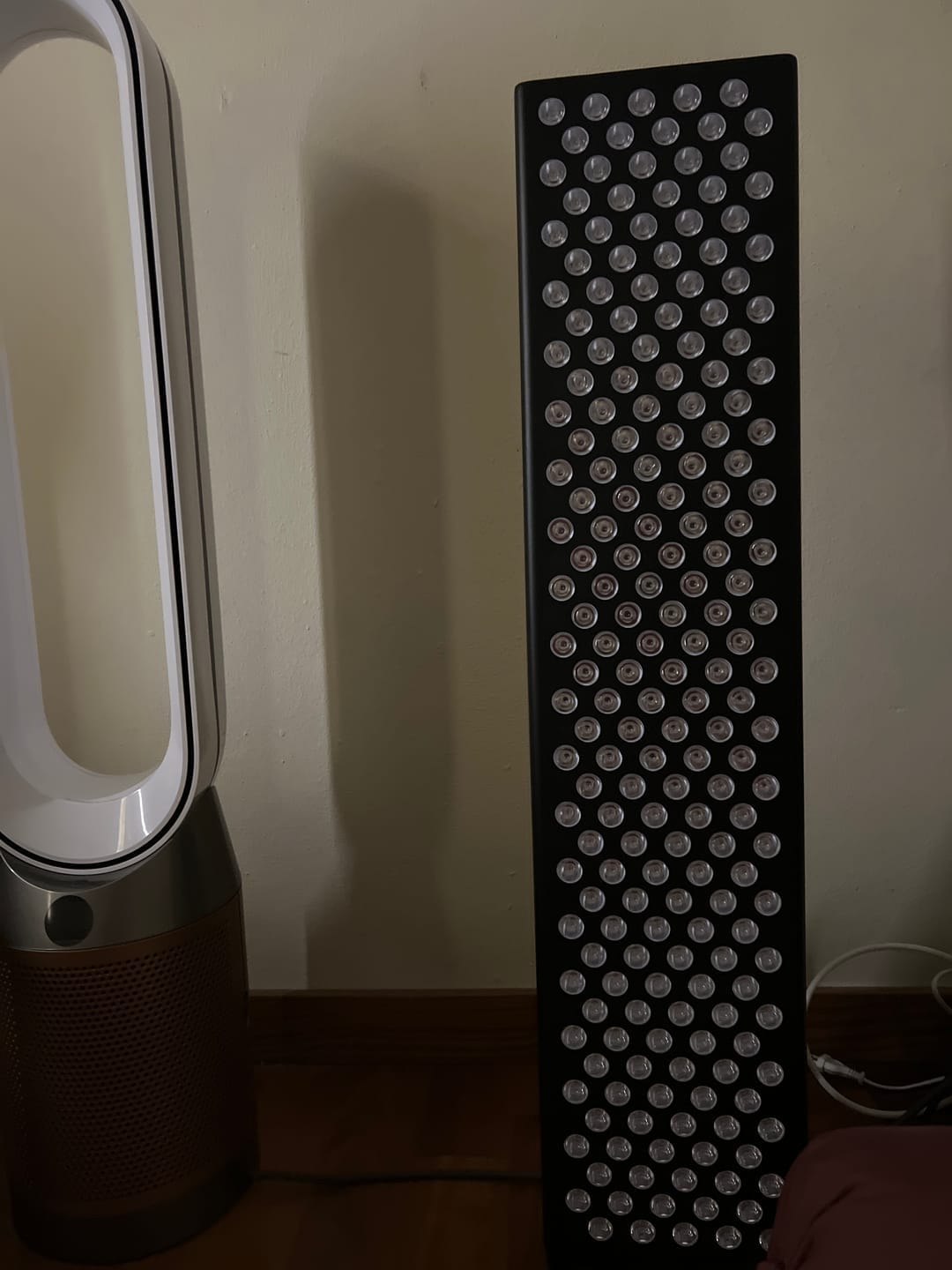 Customer photo review of Koanna® Luma1000™ – Powerful, Mid-Size Red Light Therapy Panel