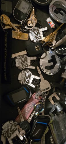 Customer photo review of 32 GANG METAL KEYCHAIN