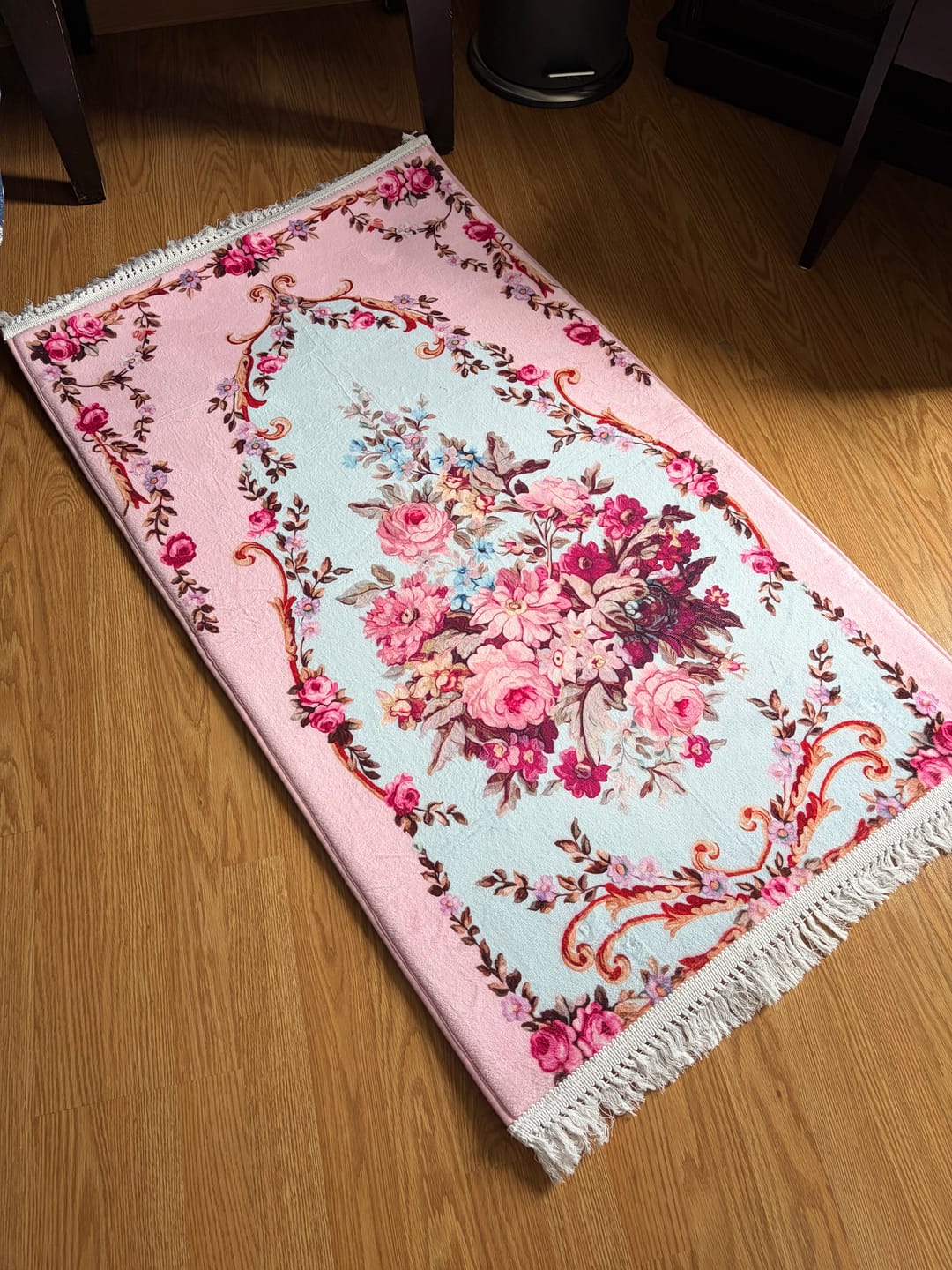 Customer photo review of Rosy Rehma Padded Prayer Mat