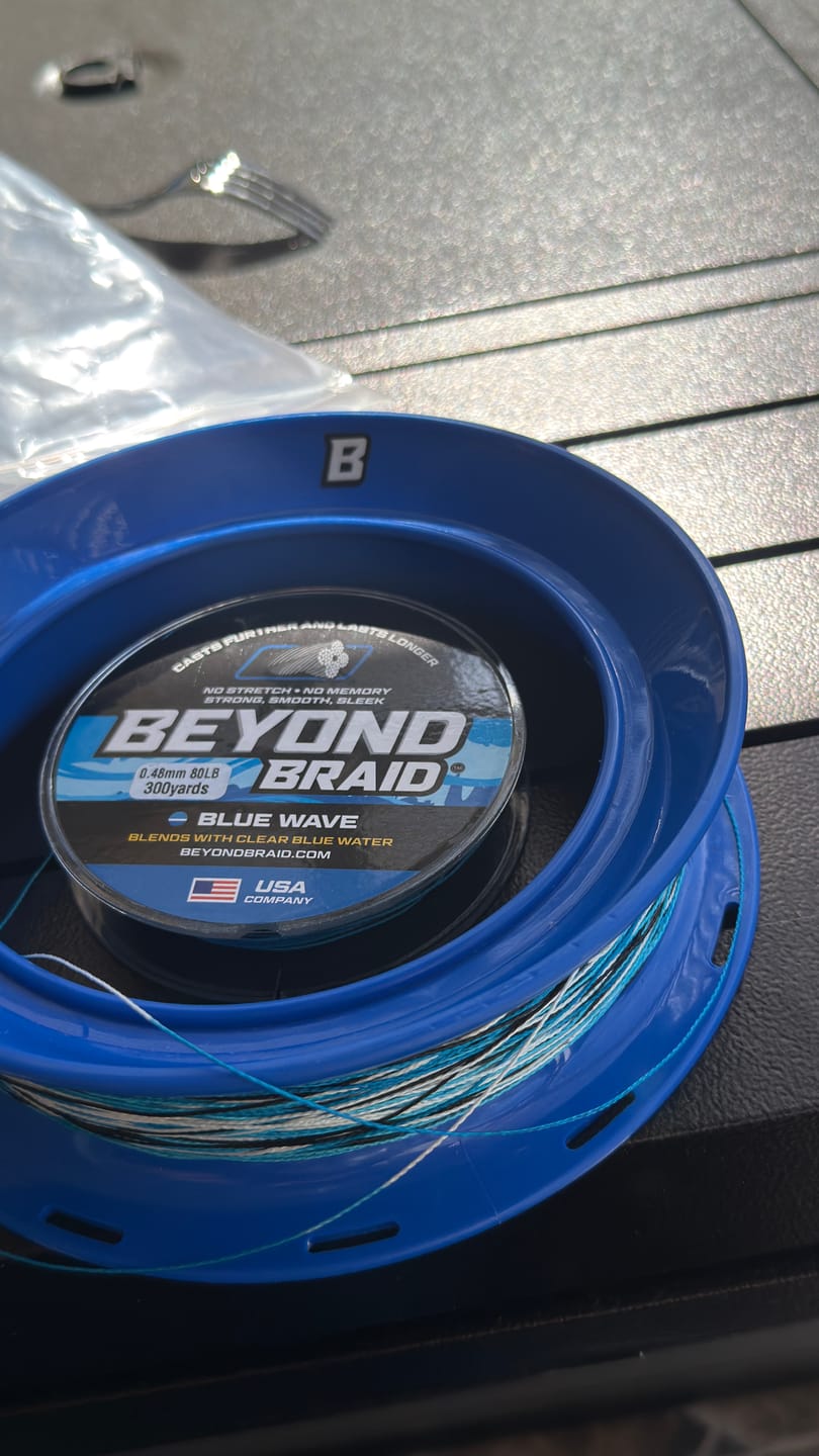 Customer photo review of Blue Wave or Moss Camo 300-2000 Yard Spools
