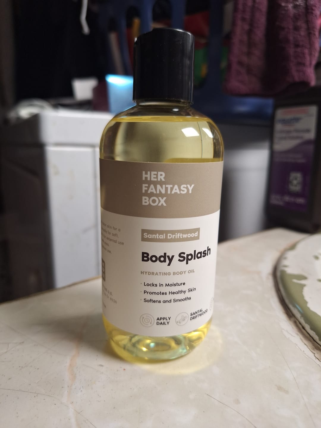 Customer photo review of Body Splash - Skin Smoothing Body Oil (Santal Driftwood) LUXURY SCENT