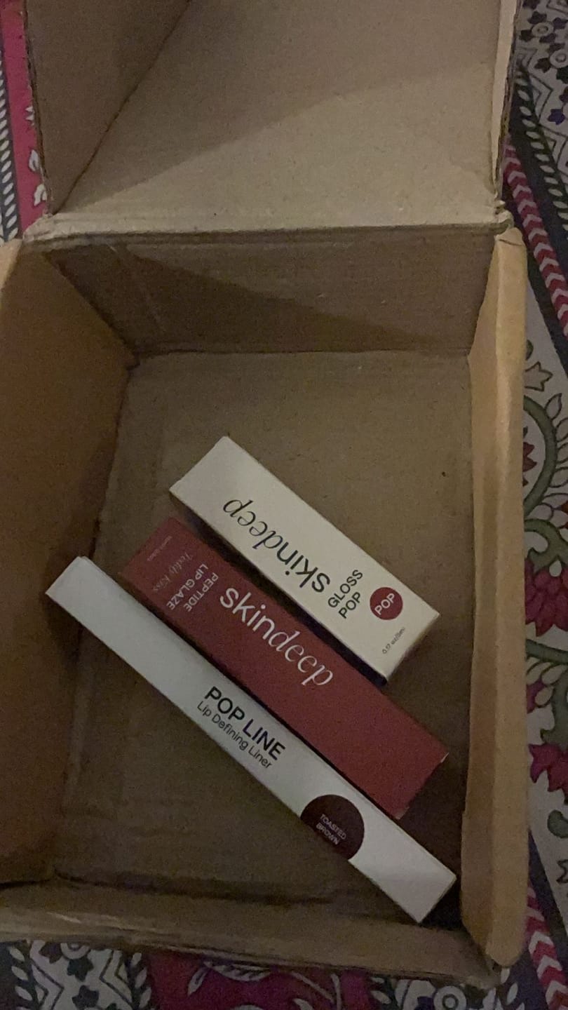 Customer photo review of POP Line™ - Lip Defining Pencil