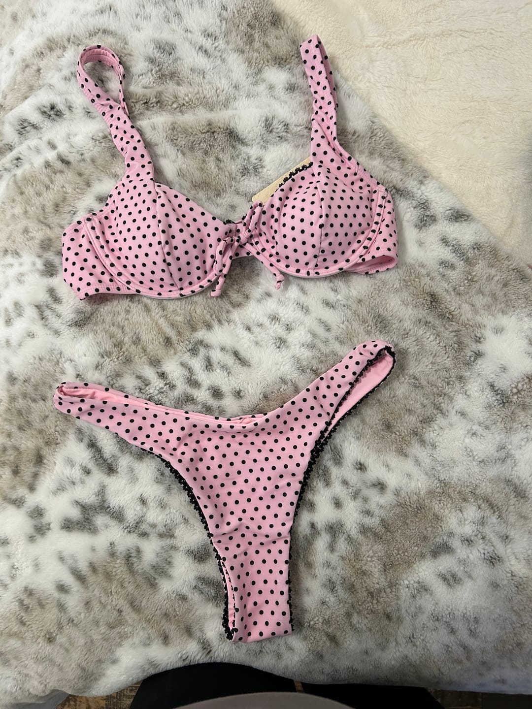 Customer photo review of Seamolly Polka Dot Lace Bowknot Underwire High Leg Bikini Set