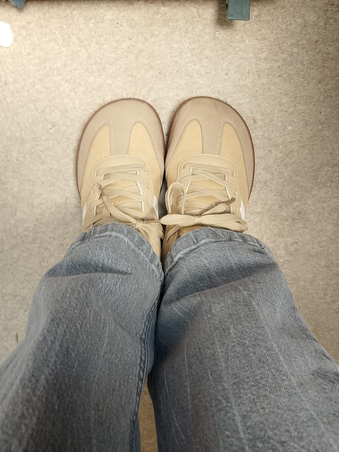 Customer photo review of Lily - Zapatos De Punta Ancha