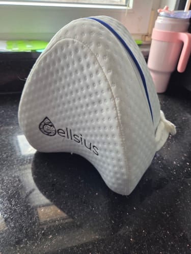 Customer photo review of Cellsius Orthopädisches Kniekissen - Das Geheimnis eines schmerzfreien Schlafs