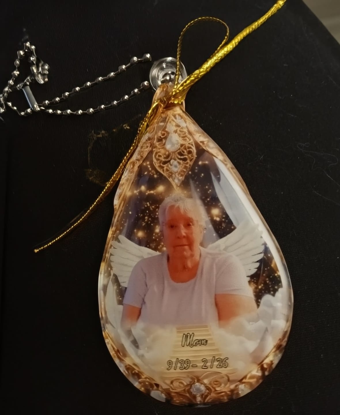Customer photo review of Custom Photo Car Ornament - Personalized Christmas Memorial Sympathy Gifts For Loss Of Mom, Dad