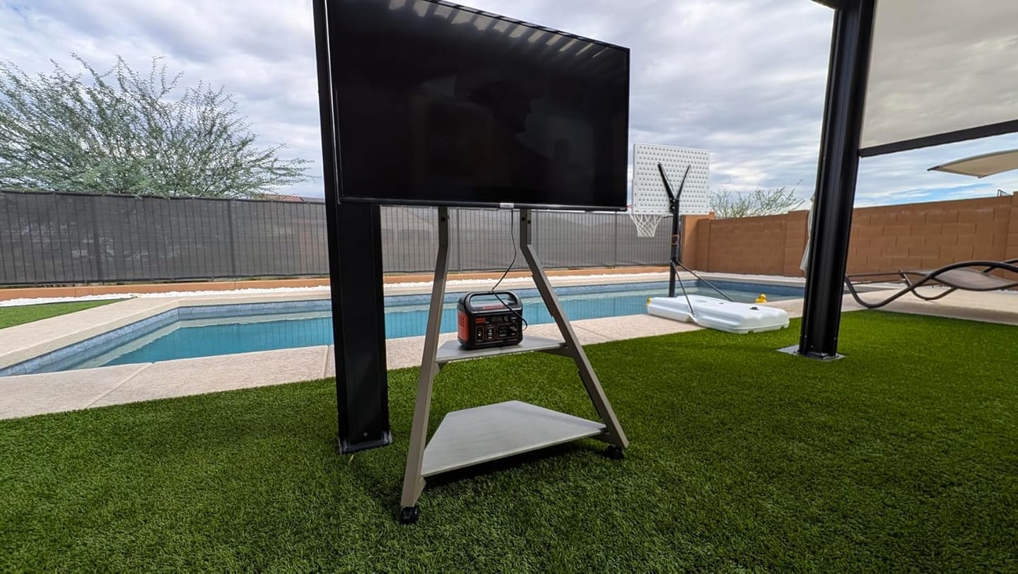 Customer photo review of Outdoor TV Stand Eiffel Collection