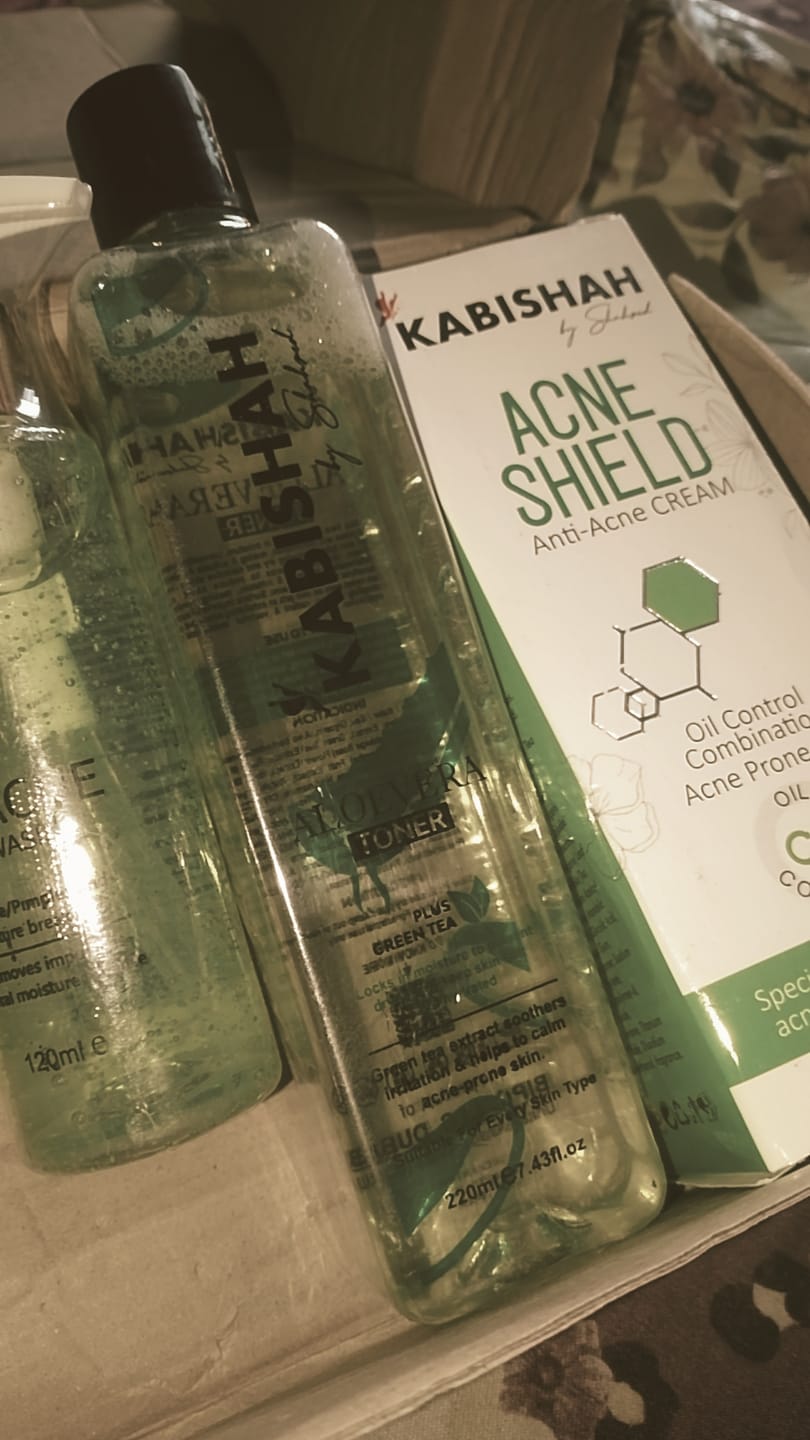 Customer photo review of Ultimate Acne Relief Pack