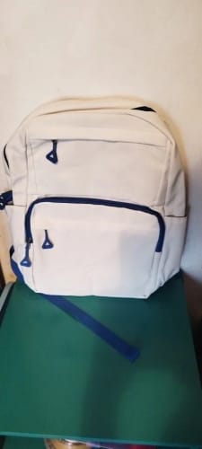 Customer photo review of Mochila Adolescente Escolar