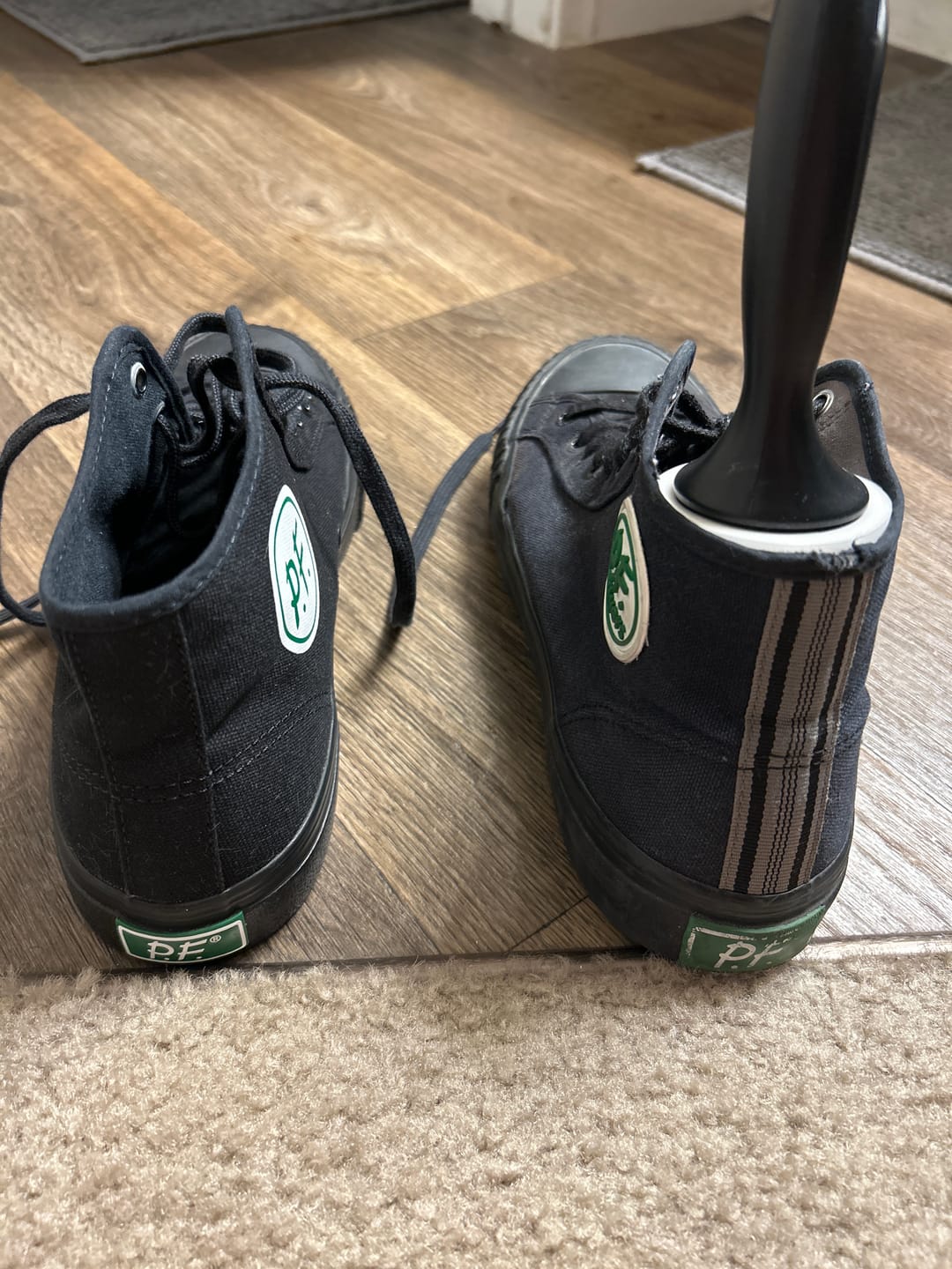 Customer photo review of 1993 Center High-Top Black