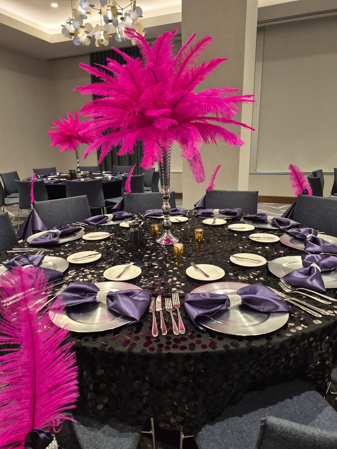 Customer photo review of Ostrich Feather Rental 16-20" (Fuchsia) - 250pcs