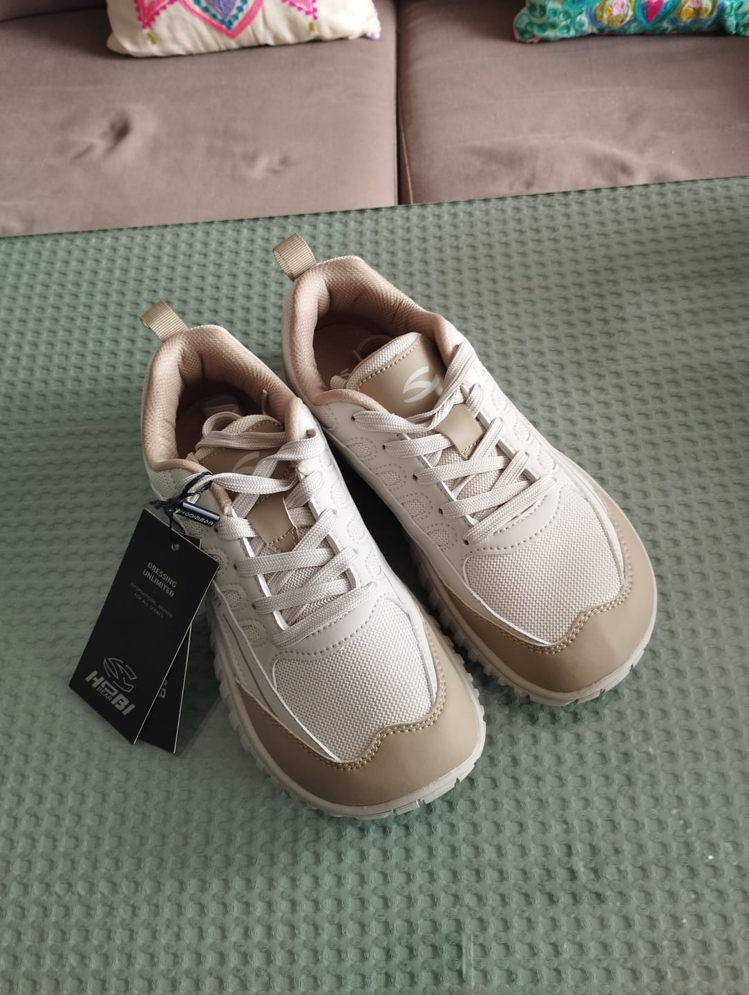 Customer photo review of Crest - Zapatos De Punta Ancha