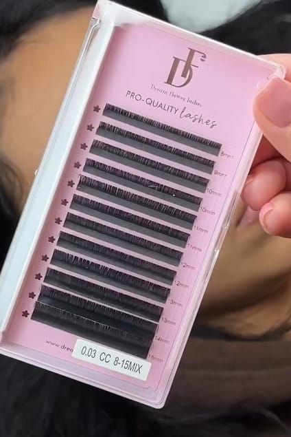 Customer photo review of Cashmere Volume Lashes 0.03/0.05/0.07