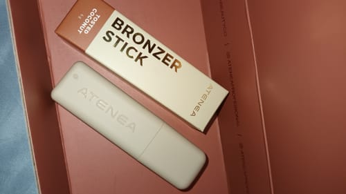 Customer photo review of BRONZER CREMOSO EN BARRA COLLECTION