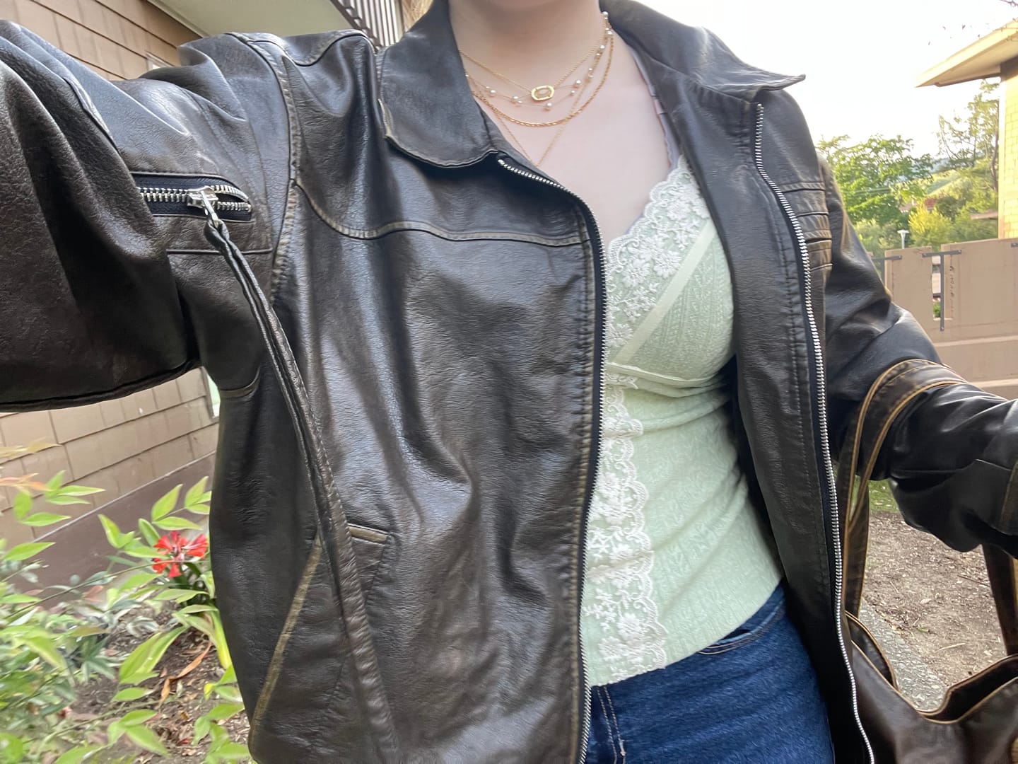 Customer photo review of Aelfric Eden Vintage Leather Jacket
