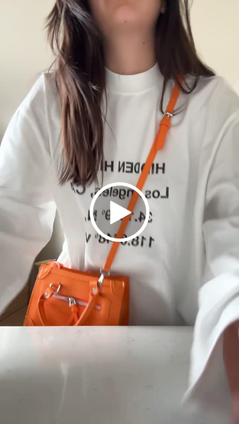 Customer video review of VINTAGE LOGO LONGSLEEVE T-SHIRT WHITE