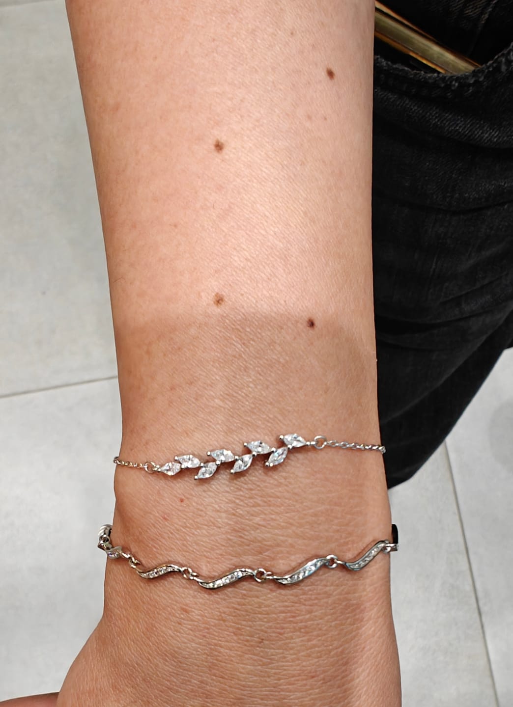 Customer photo review of Silver Graceful Waves Bracelet